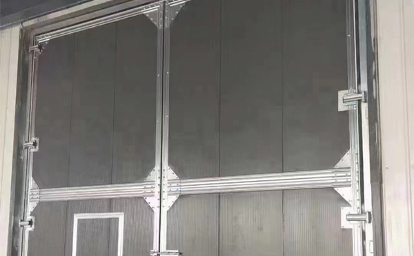 新城兰州厂房新城工业门选购与使用指南：打造高效安全的生产环境