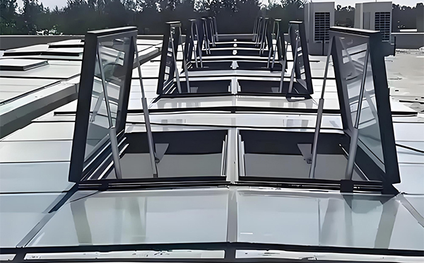 新城兰州新城排烟窗选型安装与维护实用指南