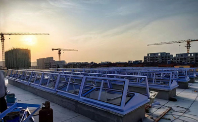 消防新城排烟窗开启角度