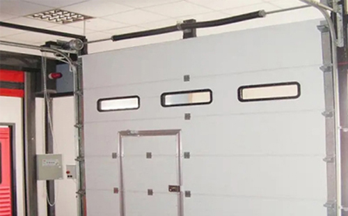 新城工业提升门的安装方法