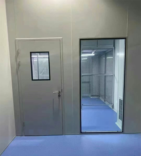 学校教学楼完成新城防火门标准化安装